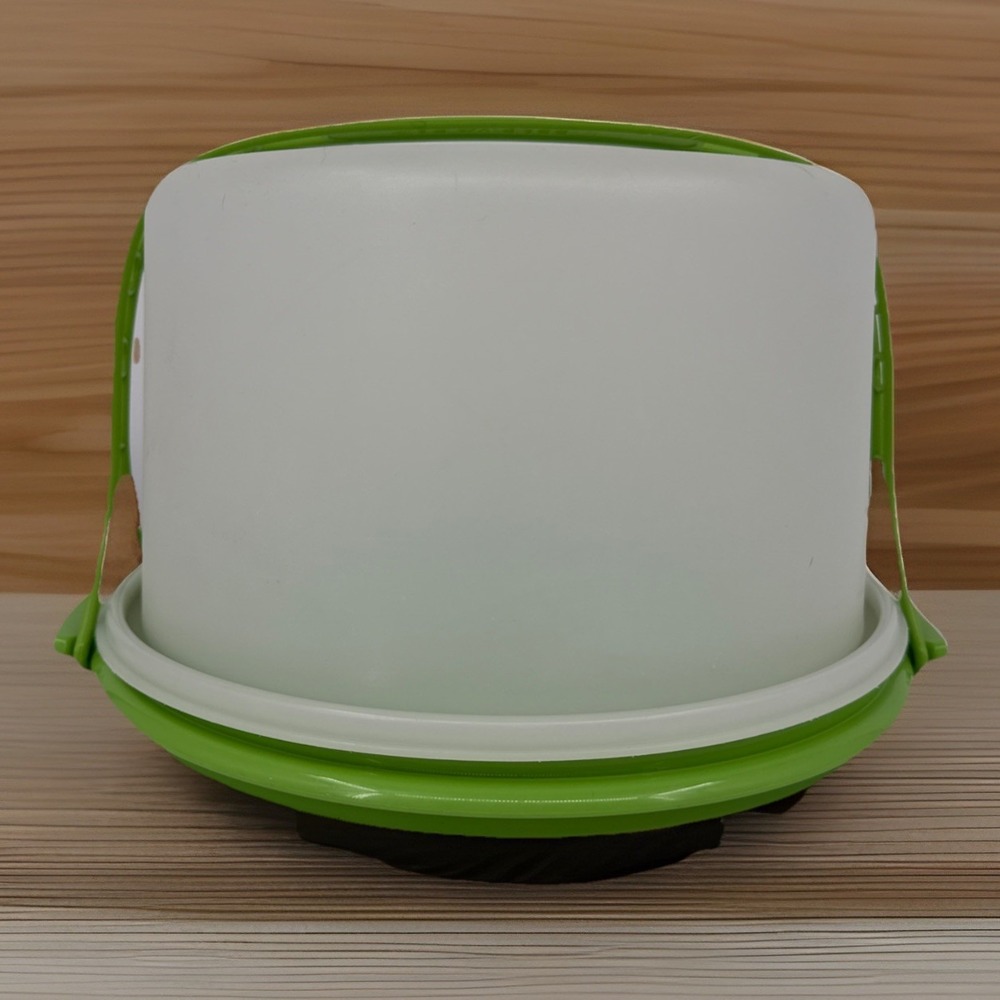 Tupperware cake carrier lime green / white Tupperware w/ handle 683 684 624